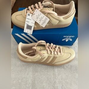 Adidas Samba Unisex OG Shoes in Magic Beige Men 9.5/ Women 10.5 Medium NEW